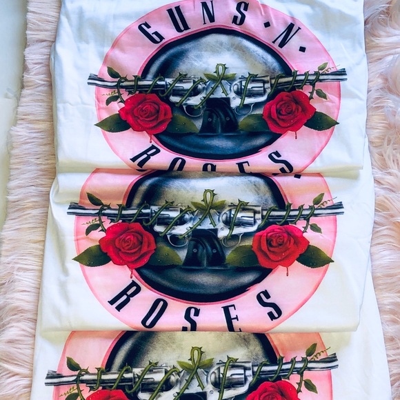 Tops - Oversized Guns & Roses Tshirt